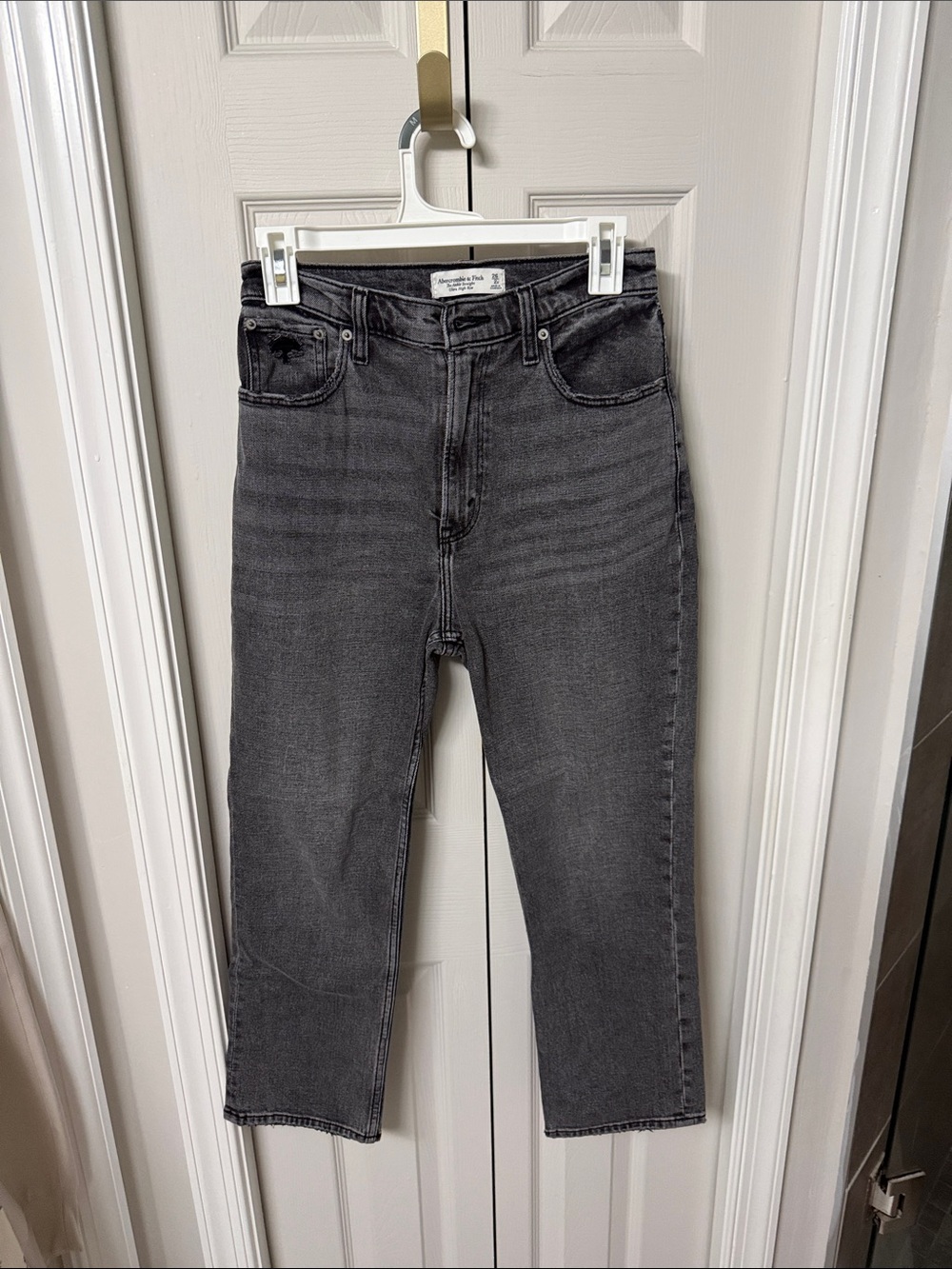 Abercrombie & Fitch Ultra High Rise Ankle Straight Jeans in Washed Charcoal